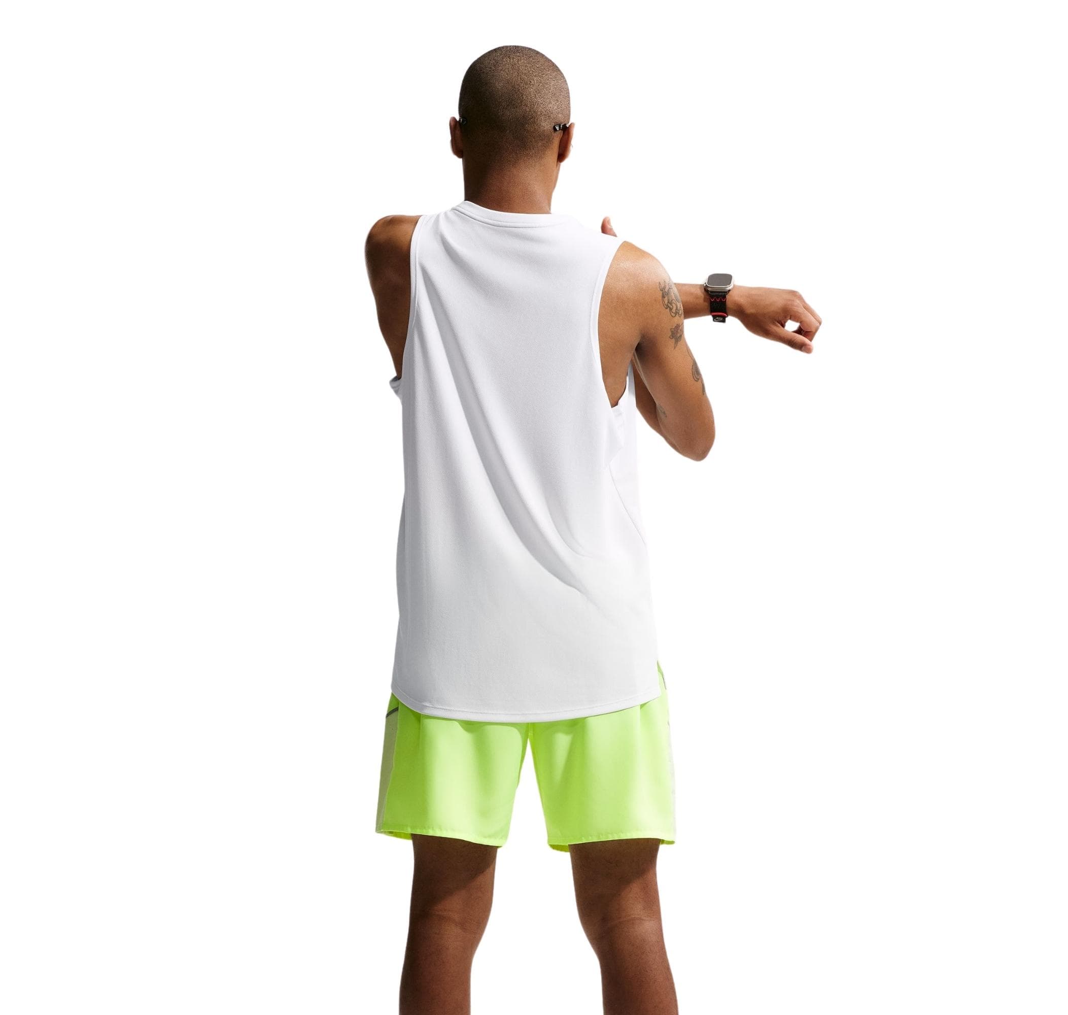 Nike Nike Miler Erkek T-Shirt Beyaz - 3