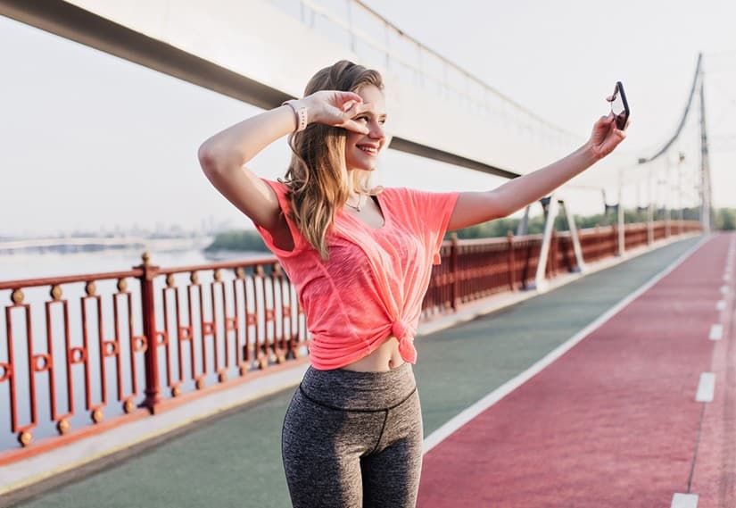Spor Kıyafetlerle Şık ve Tarz Görünmenin Yolları