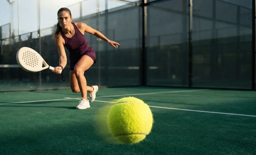 Padel Tenis Patlaması: Bu Yeni Spor Branşı İçin Hangi Ayakkabı Seçilmeli?