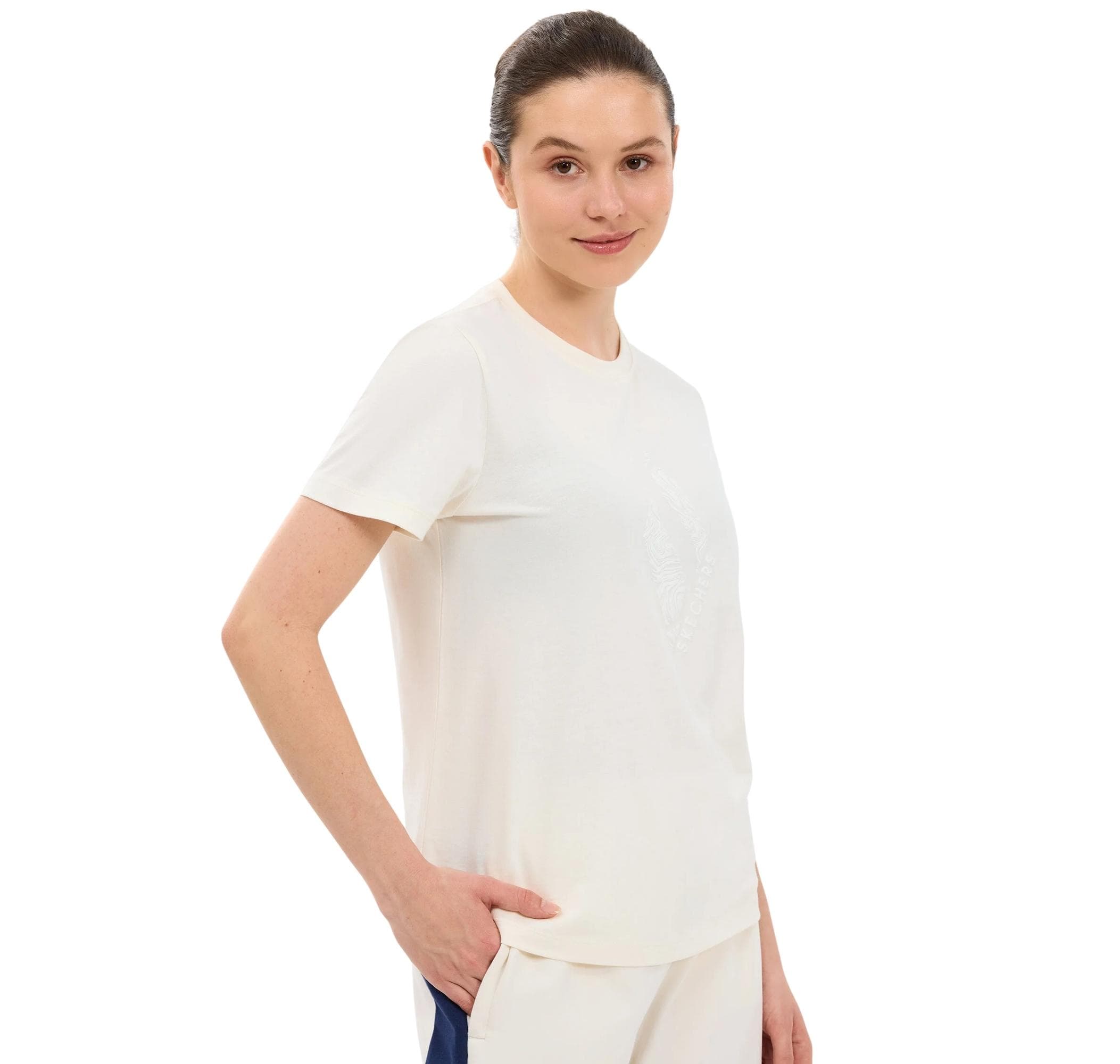 Skechers Skechers W Regular Fit Graphic Kadın T-Shirt Beyaz - 2